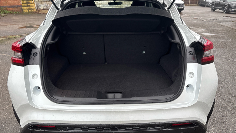 Nissan Juke 1.6 Hybrid Tekna 5dr Auto Hybrid Hatchback